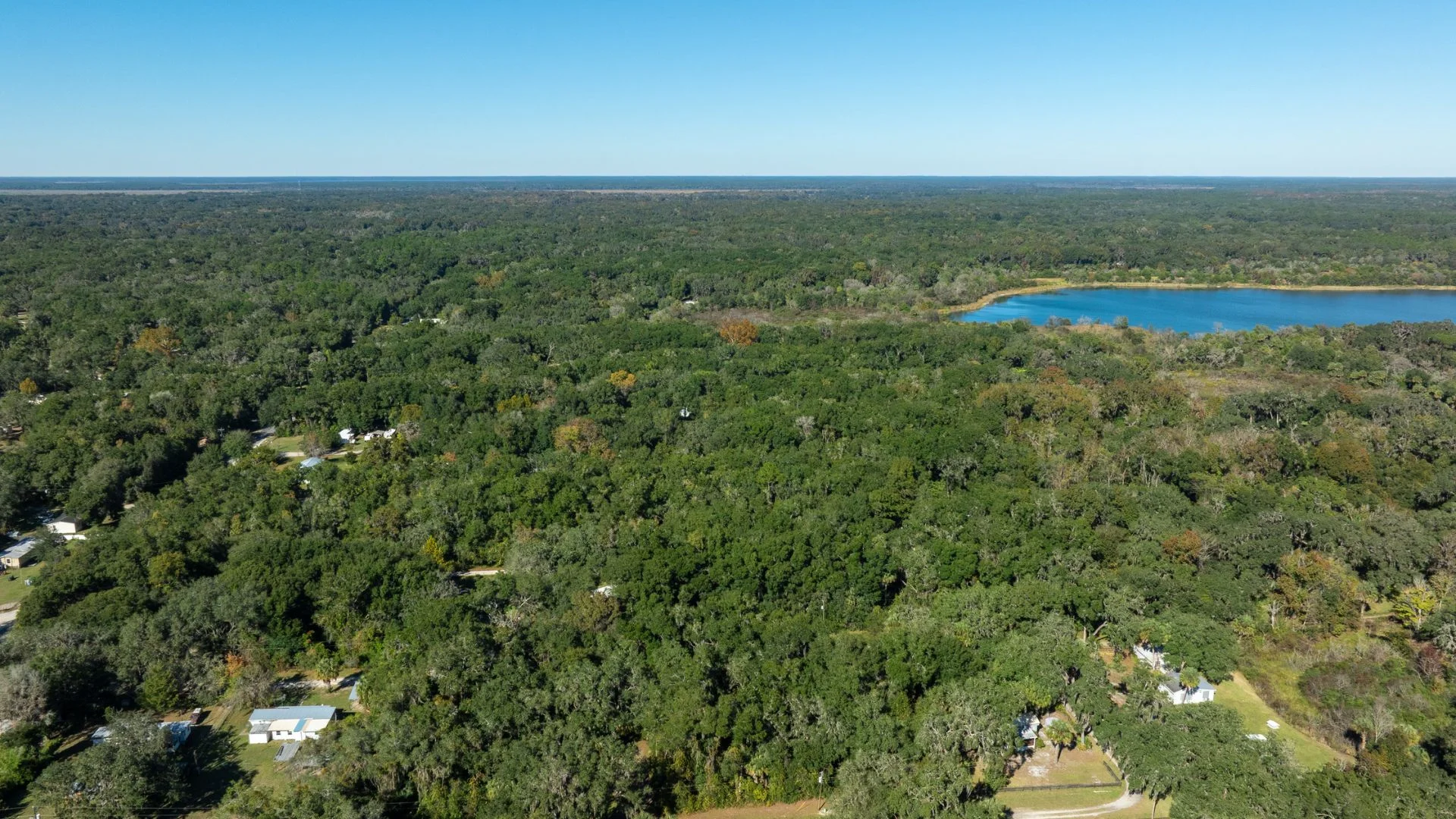 0.38 Acre Citra FL Property – Proximity to Gainesville and US-301 for Easy Access