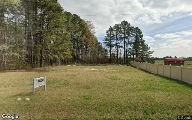 0.56 Acres in Columbia - Tyrrell County, NC in Tyrrell County, North Carolina